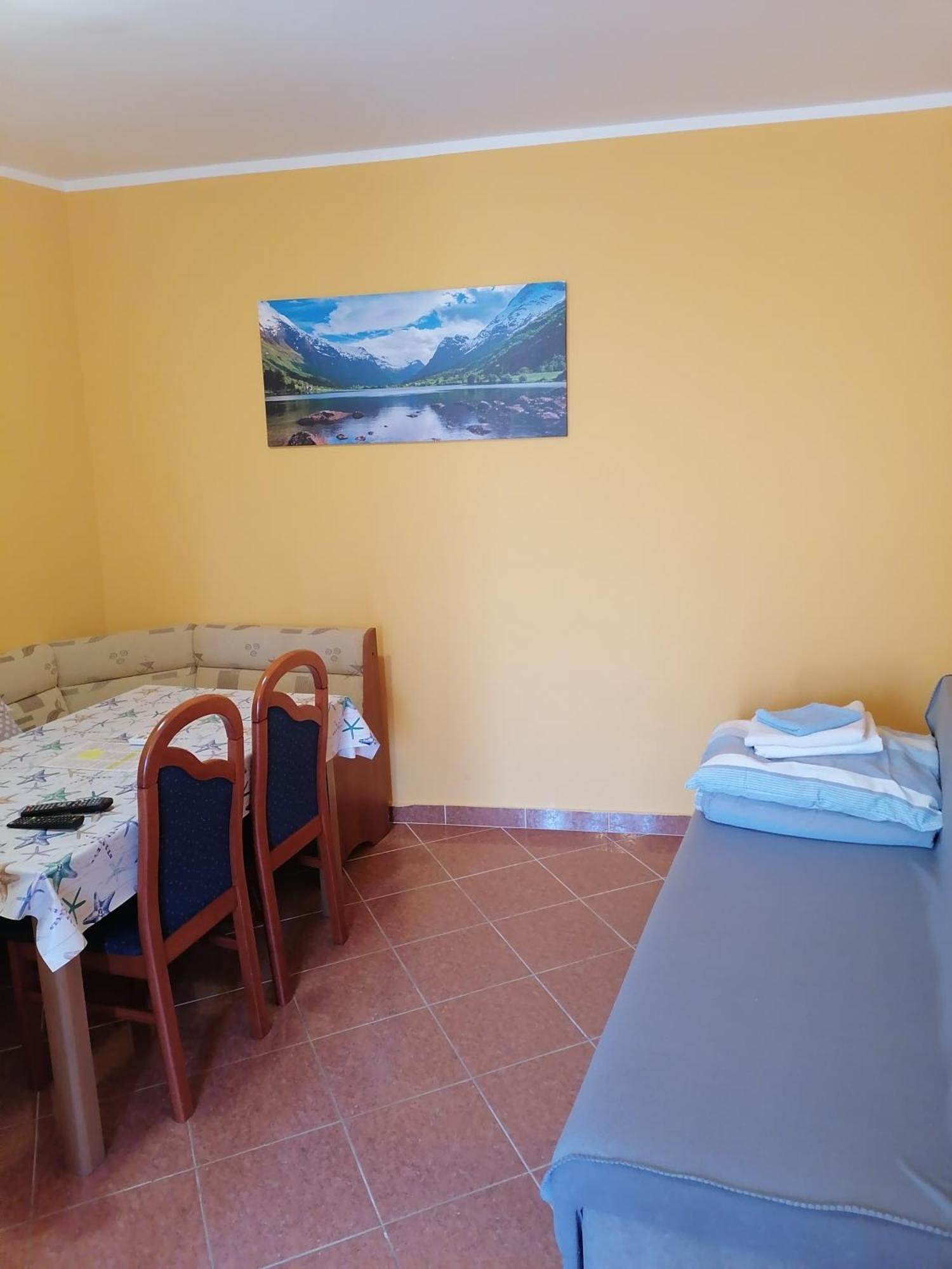קריקווניצה Apartmani Golomeic מראה חיצוני תמונה