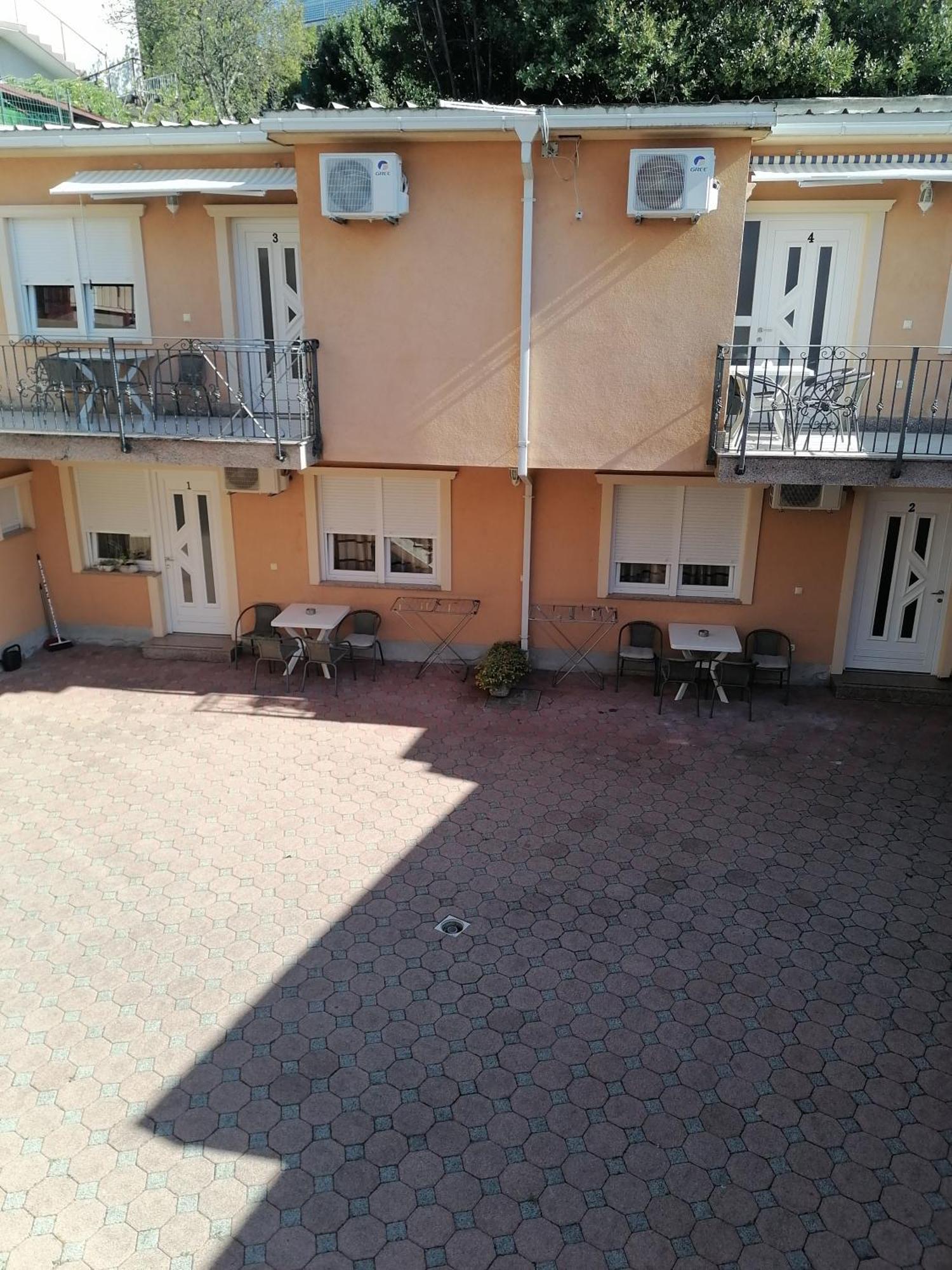 קריקווניצה Apartmani Golomeic מראה חיצוני תמונה